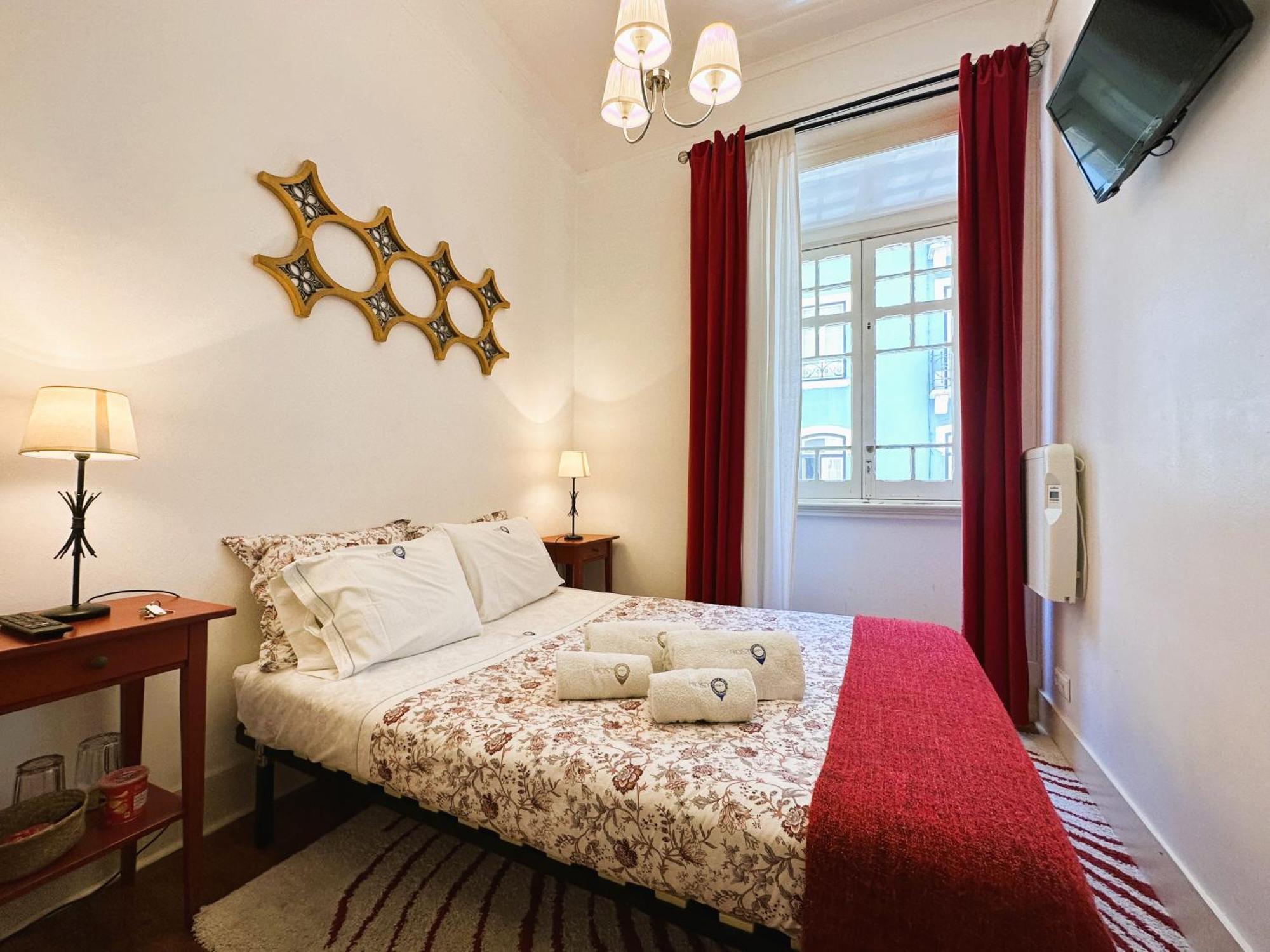 Estrela Charming Rooms By Host-Point Лиссабон Экстерьер фото